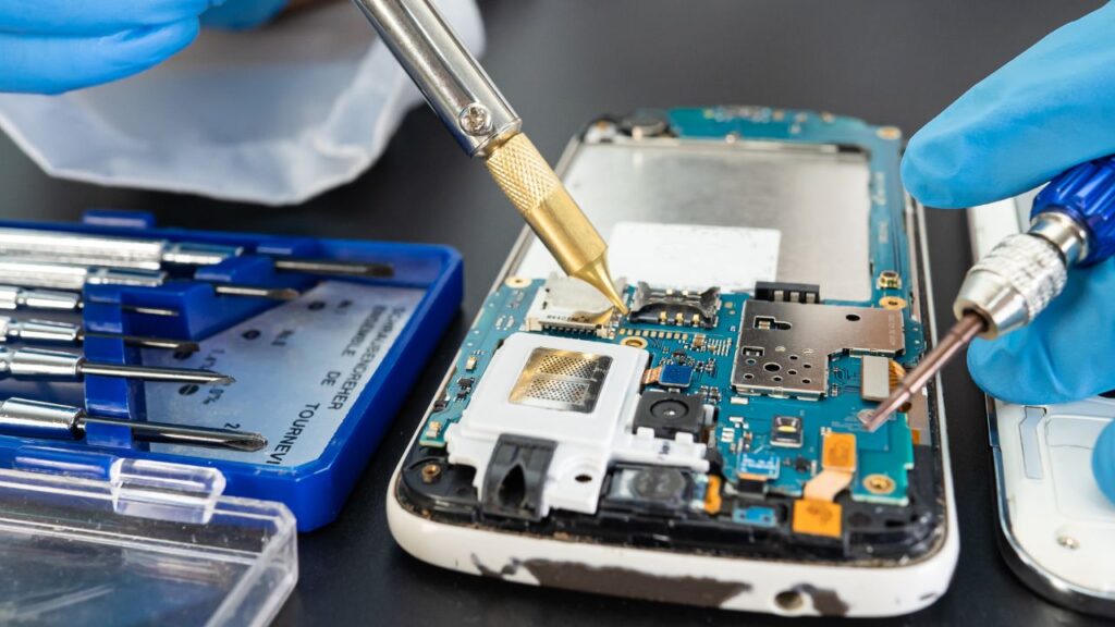 DIY Samsung Repairs - The Pros & Cons.